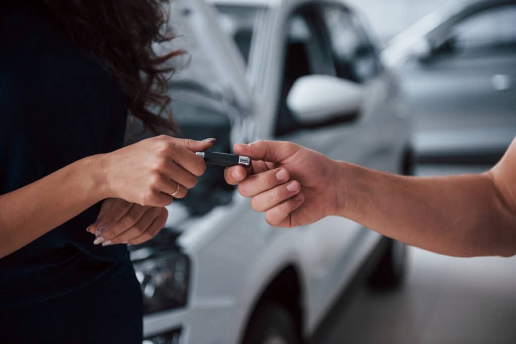 Consórcio Toyota vale a pena? Vantagens, desvantagens e quando escolher